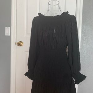 Women Mable small outfitters top black